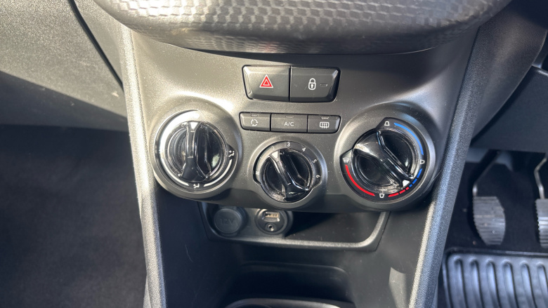 Peugeot 208 1.2 PureTech 82 Active 5dr Petrol Hatchback